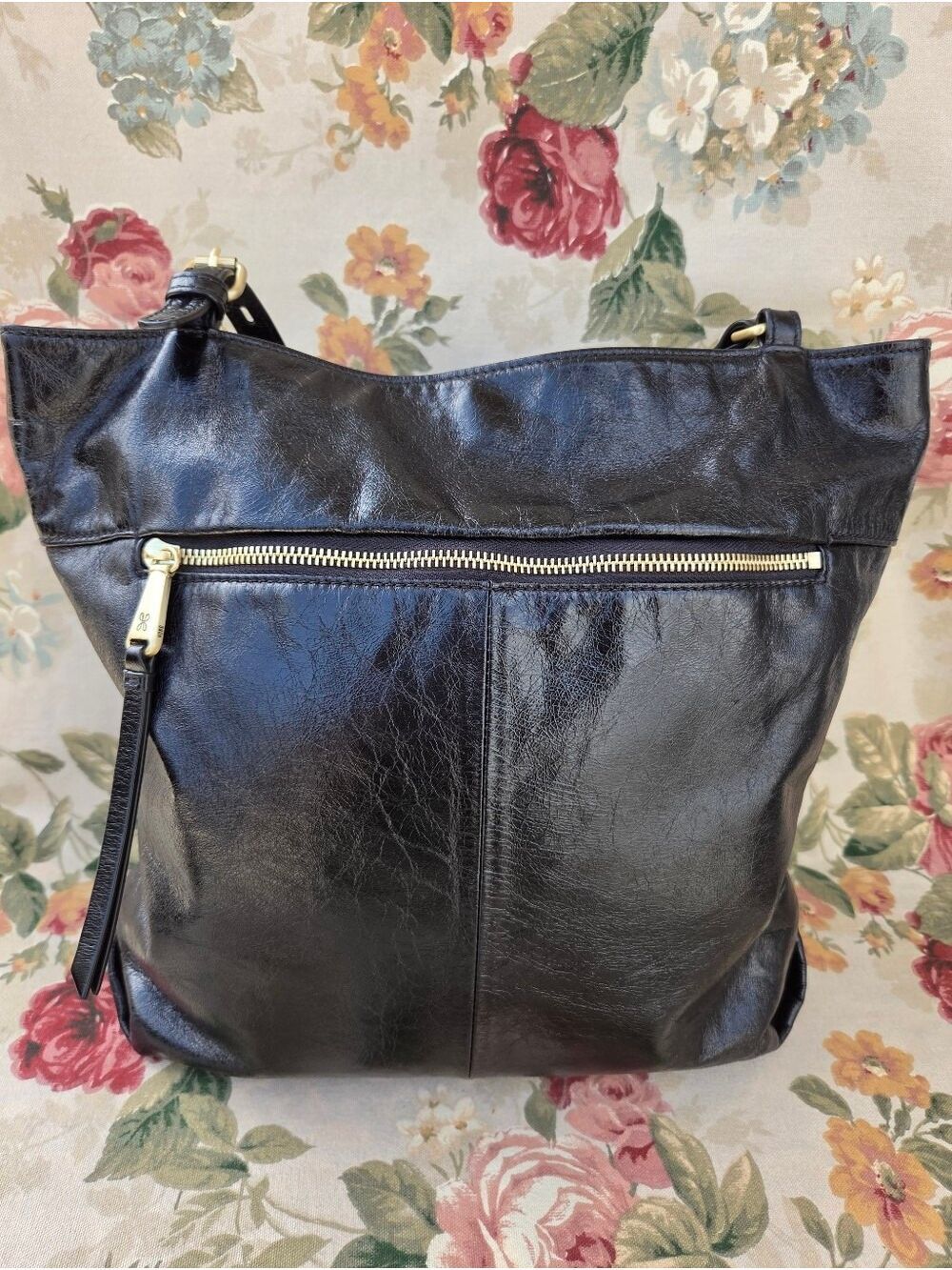HOBO Black Polished Leather Shoulder Tote Bag with Brass Hardware - Picture 5 of 16